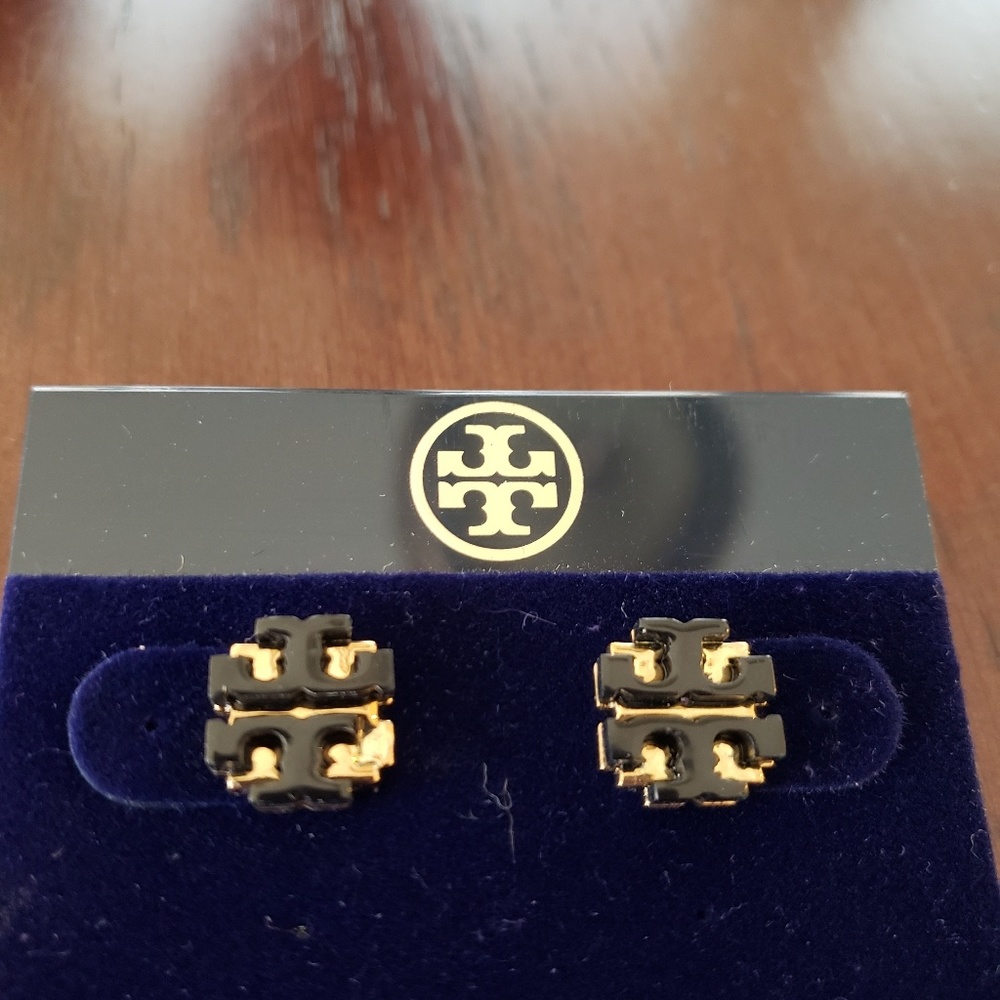 Tory Burch Large T Logo resin and gold earrings